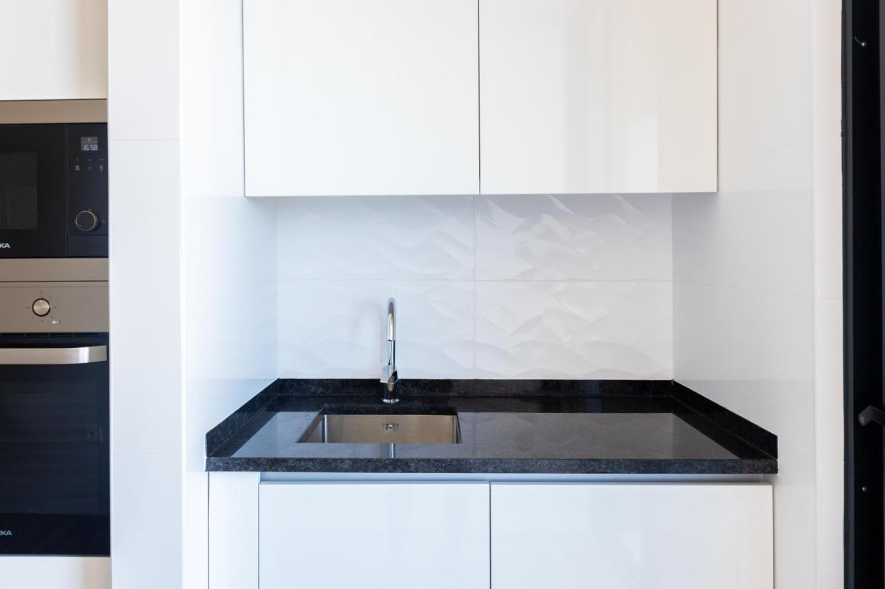 3 Bdr Aprt, Stunning Seaview, Rooftop Pool - Lcgr Praia Exteriör bild