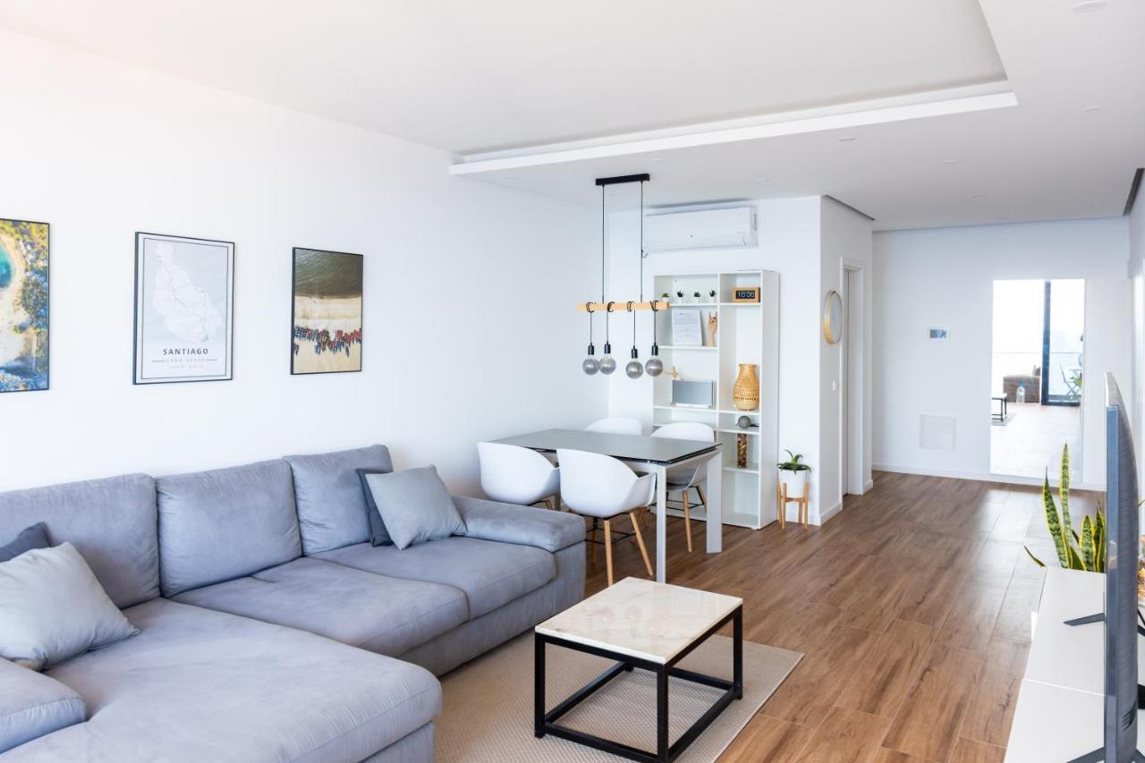 3 Bdr Aprt, Stunning Seaview, Rooftop Pool - Lcgr Praia Exteriör bild