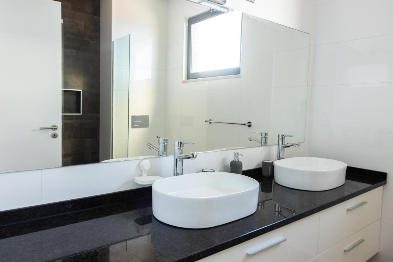 3 Bdr Aprt, Stunning Seaview, Rooftop Pool - Lcgr Praia Exteriör bild