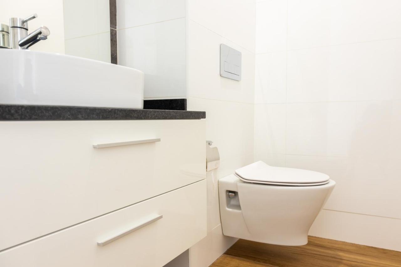 3 Bdr Aprt, Stunning Seaview, Rooftop Pool - Lcgr Praia Exteriör bild