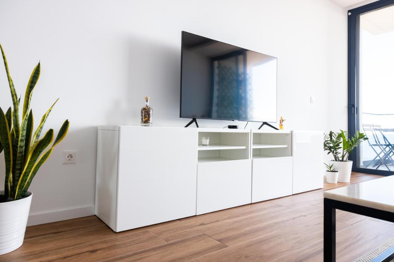 3 Bdr Aprt, Stunning Seaview, Rooftop Pool - Lcgr Praia Exteriör bild